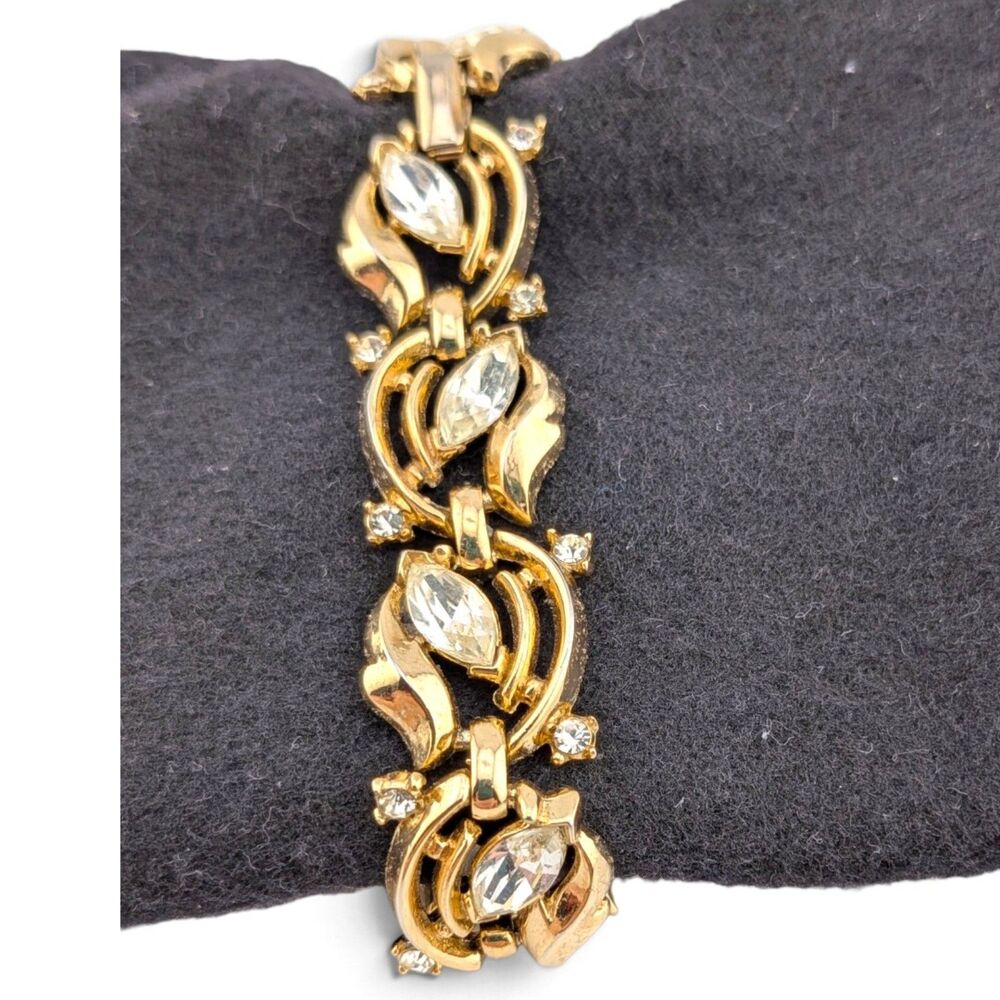 Vintage Crown Trifari Gold Tone Clear Rhinestone Marquise Link Bracelet 7.5"